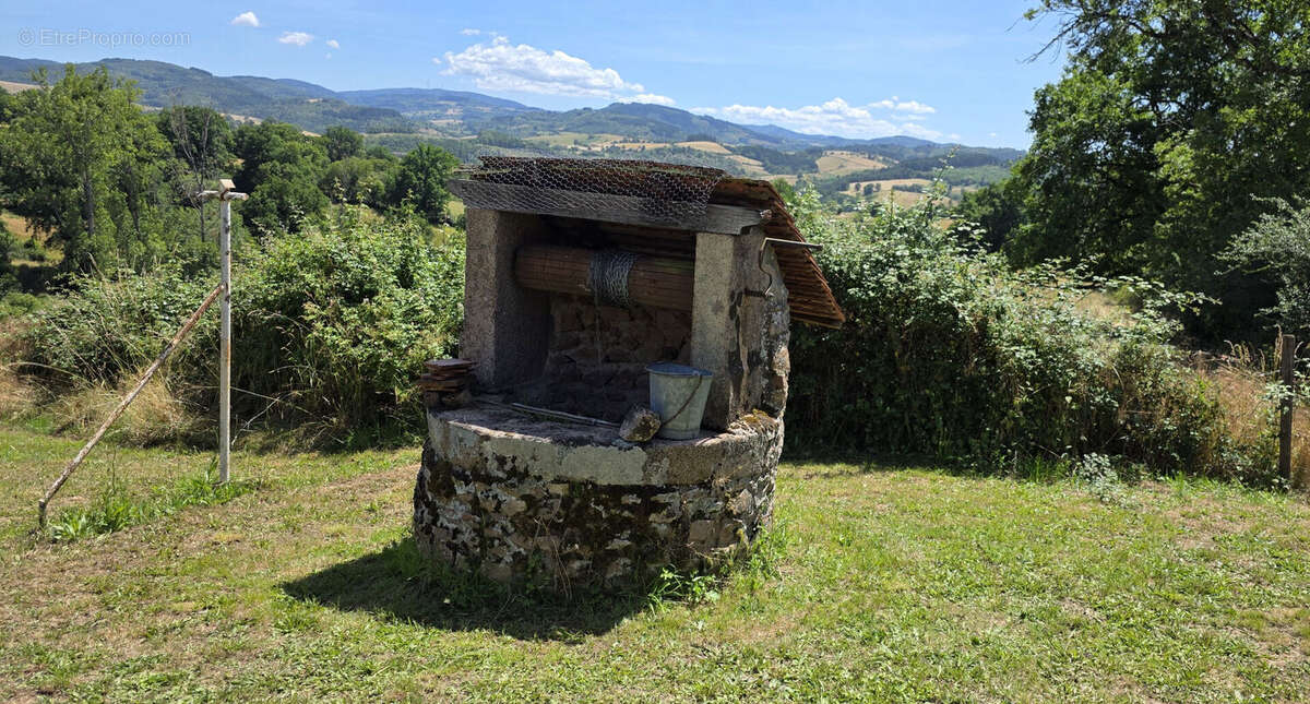 Maison à CHATELUS