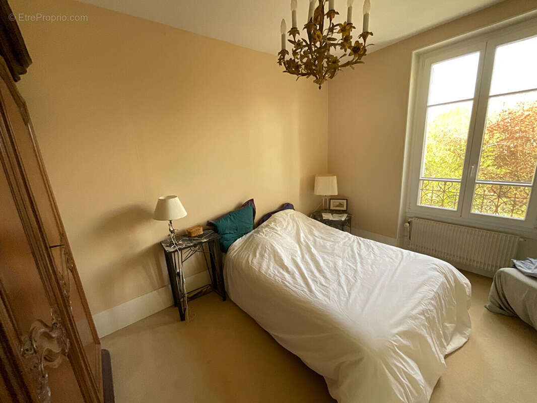 Andrésy * exclusivité * charmante meulière  * beau jardin * rer a conflans fin d'oise * - photo 14