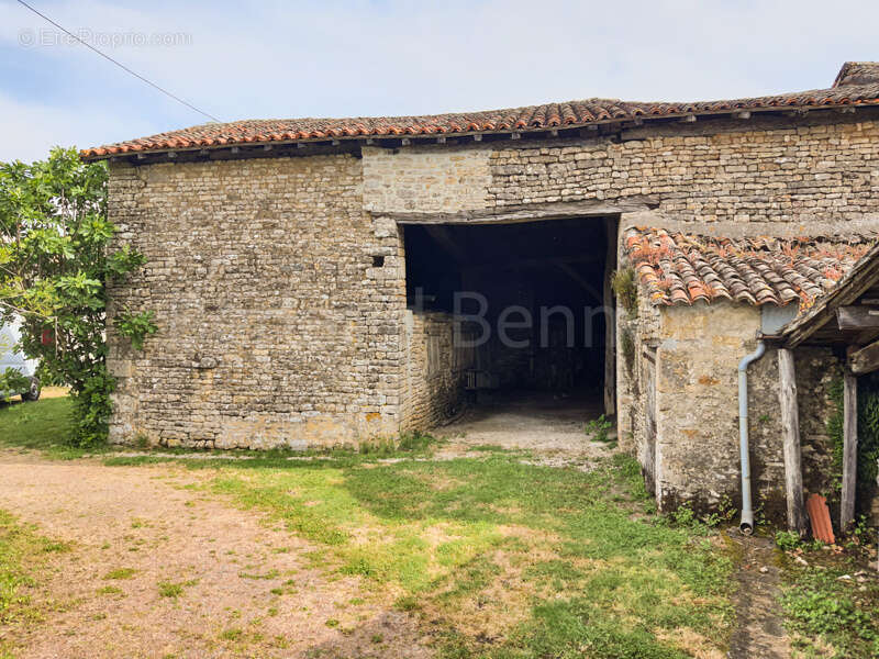 Maison à SAUZE-VAUSSAIS