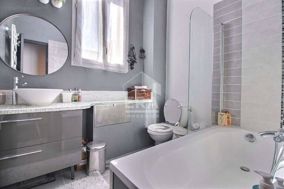 Maison à VILLENEUVE-LA-GARENNE