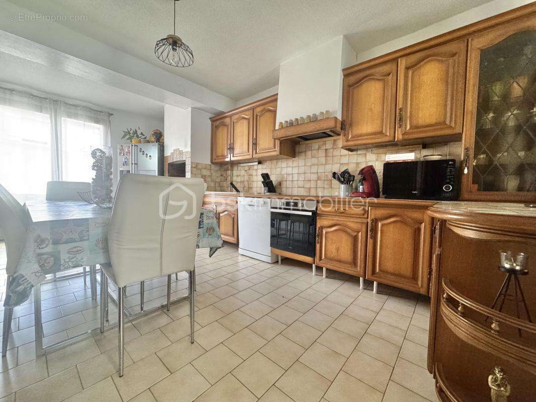 Maison familiale R+1 avec garage à Sérignan – 88 m² sur 194 m² de terrain - photo 5
