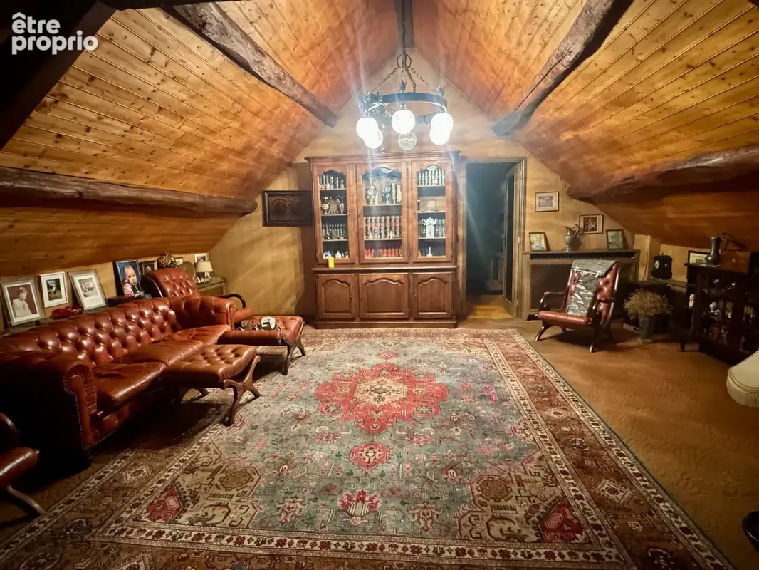 Auxy, longère, 3 chambres, garage, dépendances, tout a l'égout - photo 12