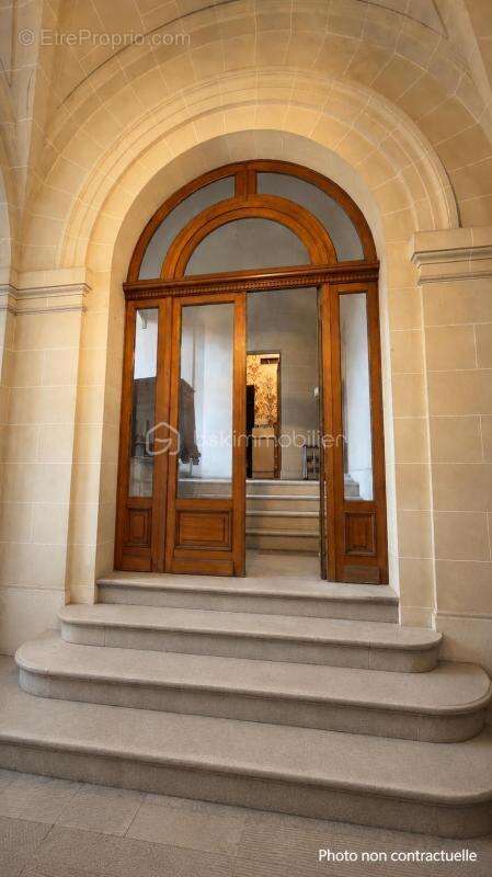 Hôtel particulier d’exception – Plus de 700 m² exploitables – Reims Centre Historique - photo 3