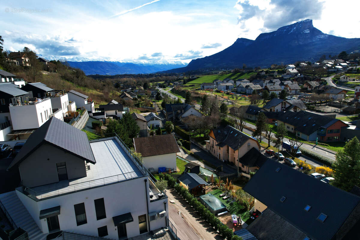 Appartement à SAINT-JEOIRE-PRIEURE