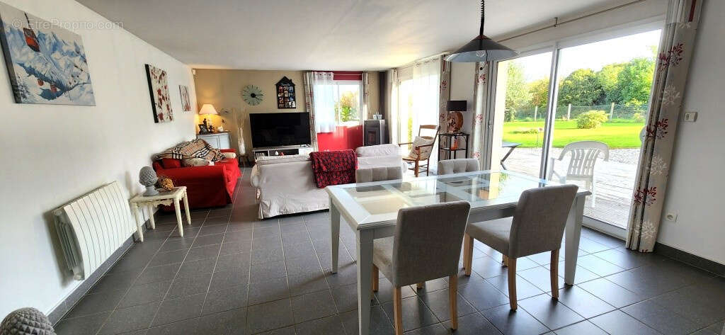 Maison à BACQUEVILLE-EN-CAUX