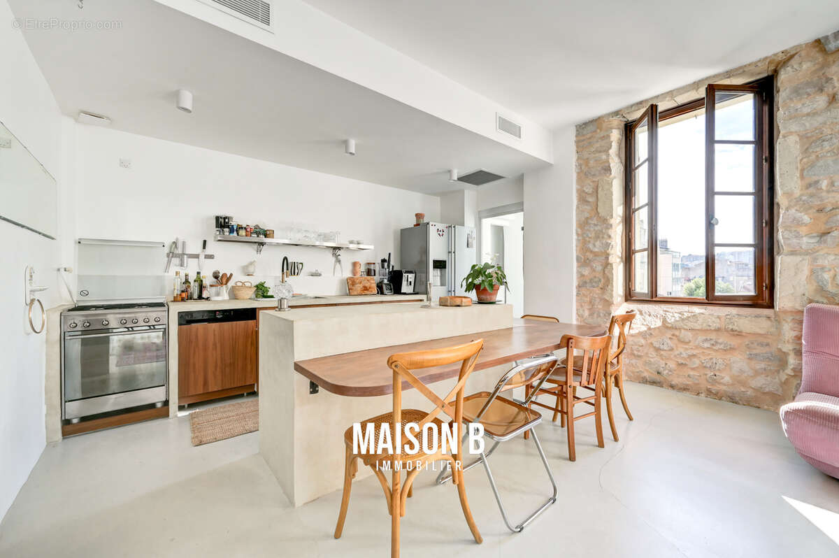 Appartement à MARSEILLE-6E