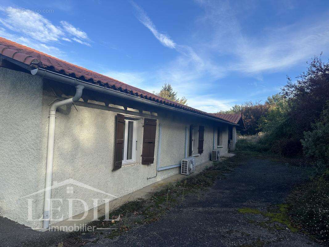 Maison à BRIGNEMONT