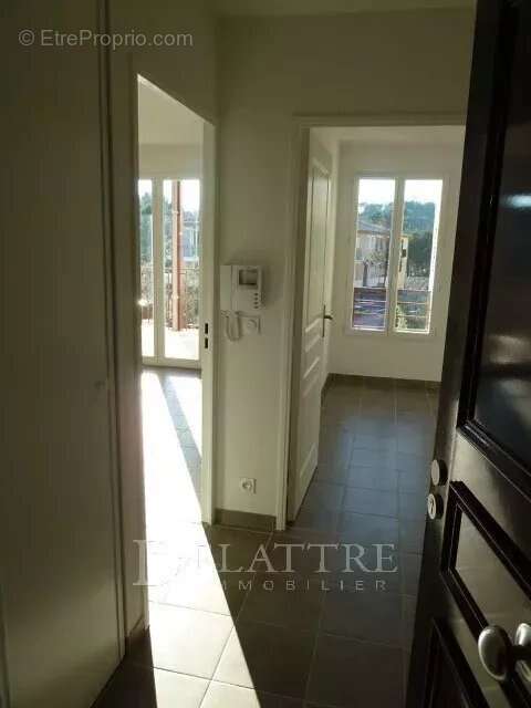 Appartement à LE ROURET