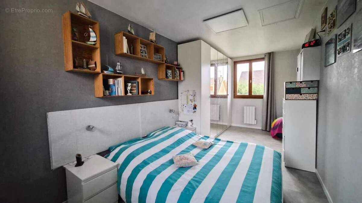 Maison à SAINT-GERMAIN-LES-ARPAJON