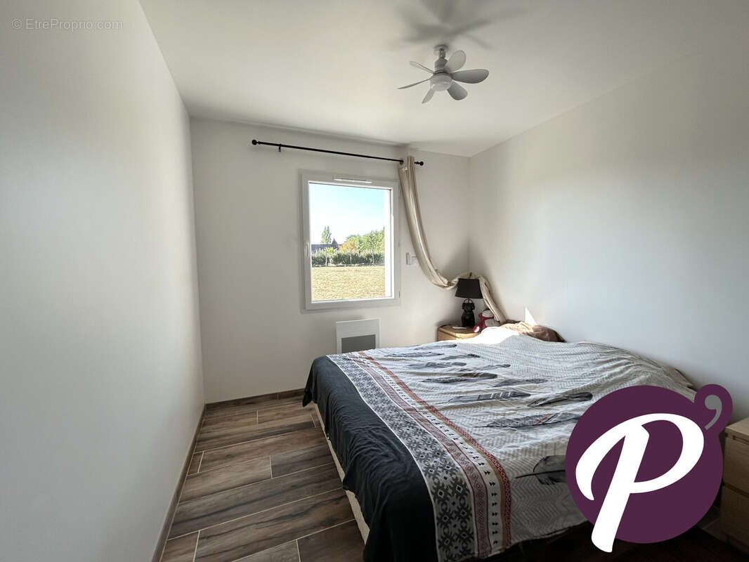Maison 80 m² à Saint-Felix-De-Villadeix  - photo 7