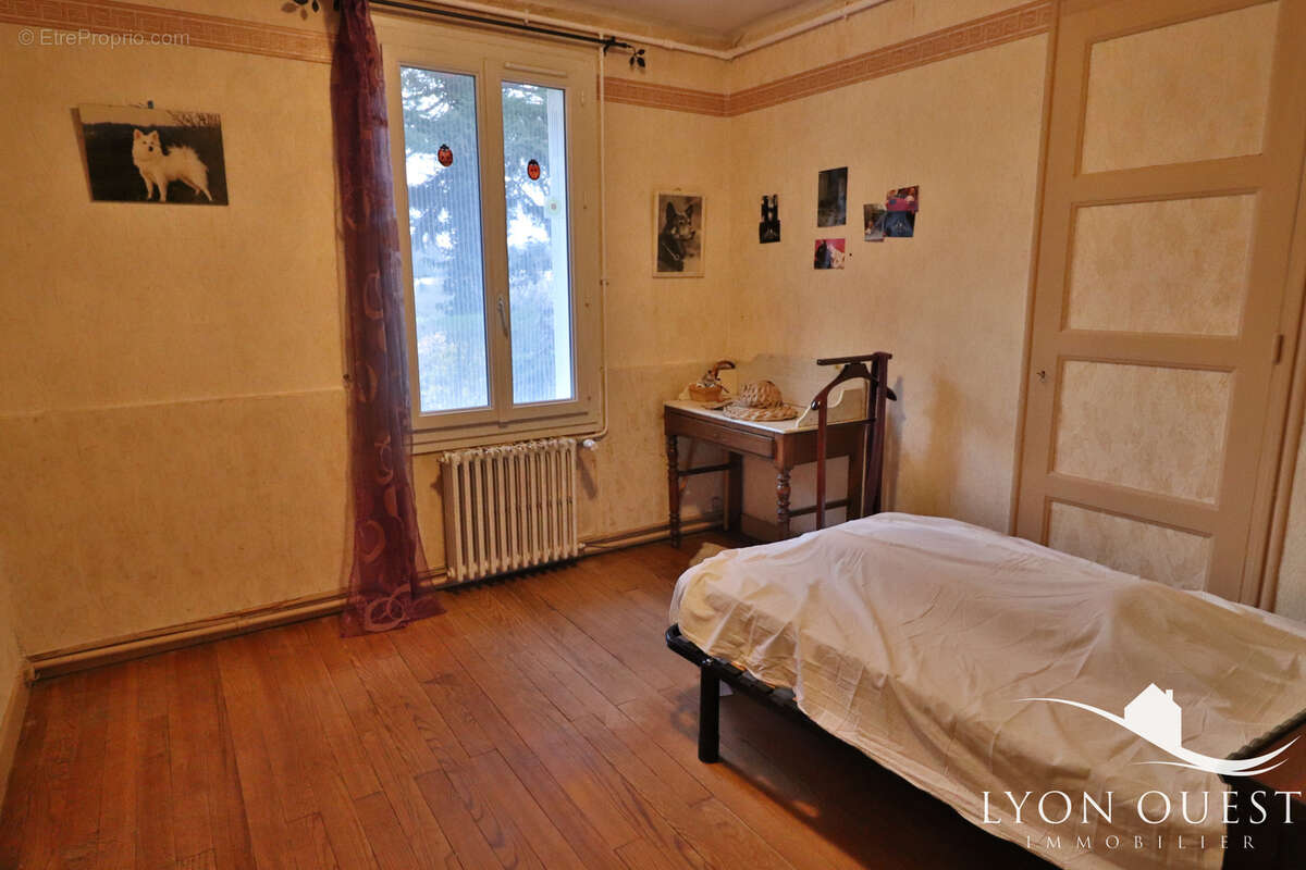 Maison à CHARBONNIERES-LES-BAINS