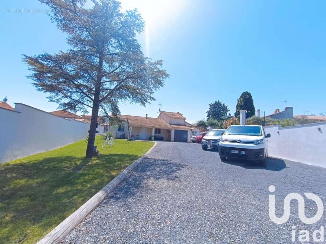 Photo 3 - Maison à NEFFIES