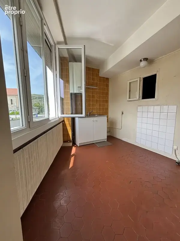 Appartement 2 pièces 84 m² à vendre à Condrieu (69420) - photo 2