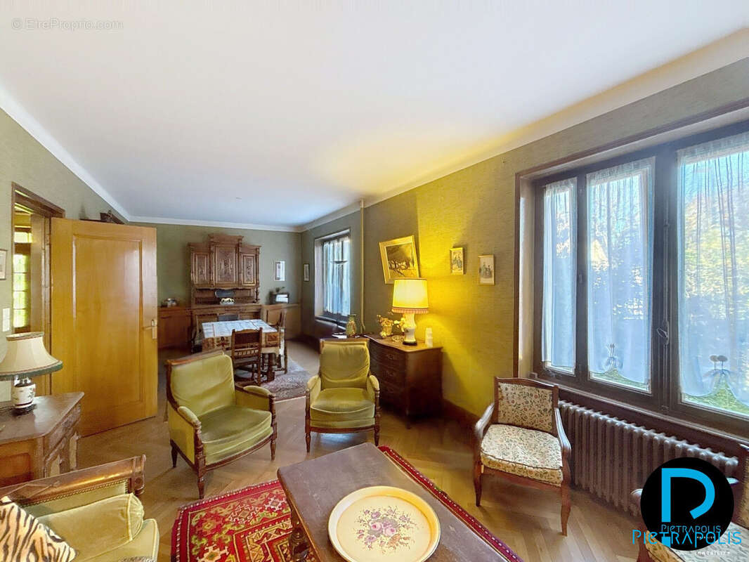 Maison à VONNAS