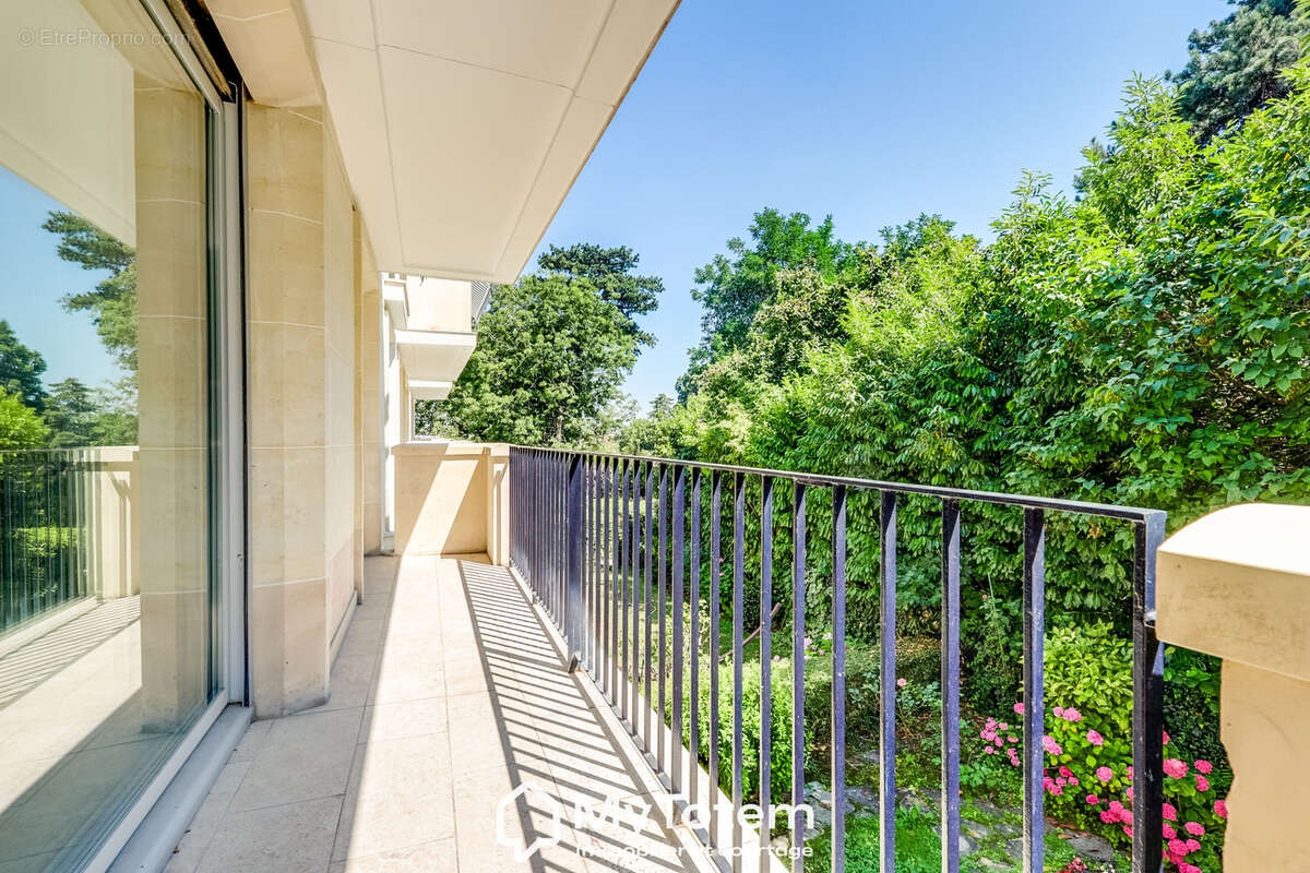 Appartement familial 4 pièces 3 chambres    100 m2   Avenue du Château, Meudon - photo 3