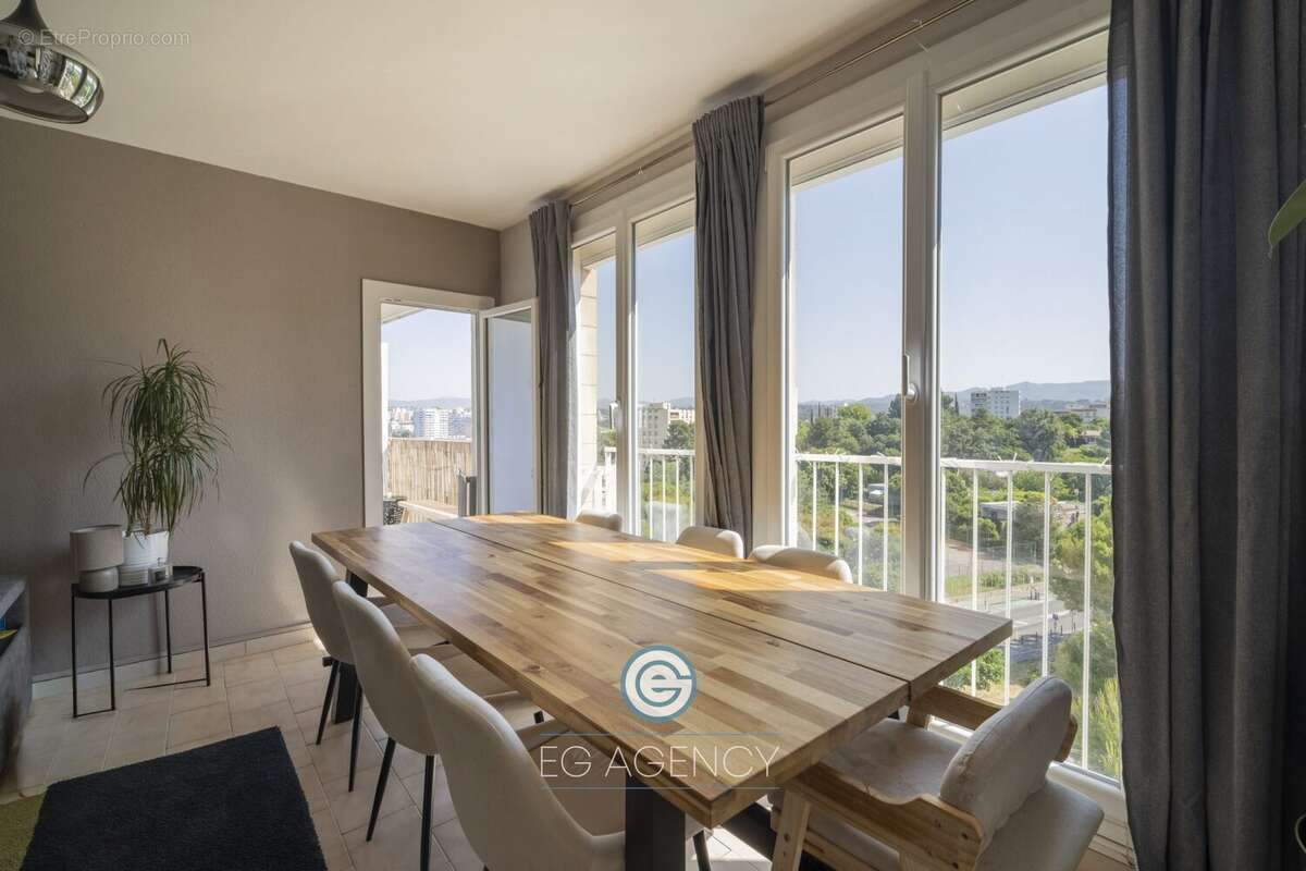 Appartement à MARSEILLE-10E