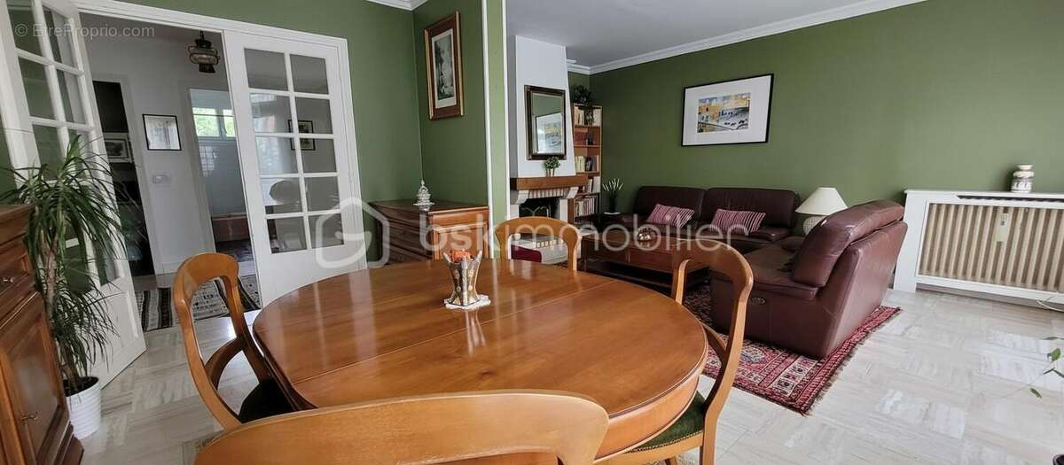 Maison 173 m² à Champigny-Sur-Marne  - photo 2