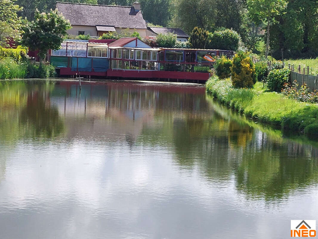 Terrain à LONGAULNAY