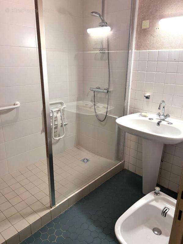 Maison à POULE-LES-ECHARMEAUX