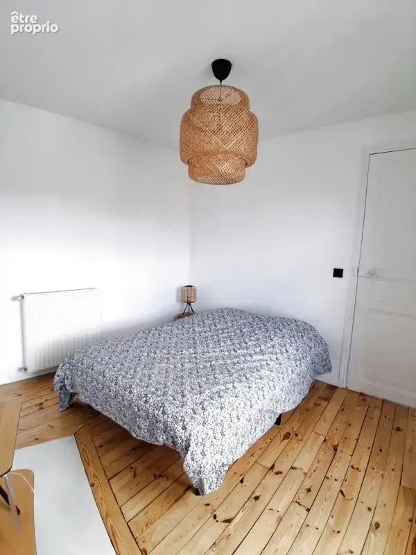 Appartement bourgeois entièrement rénové avec garage et balc - photo 9
