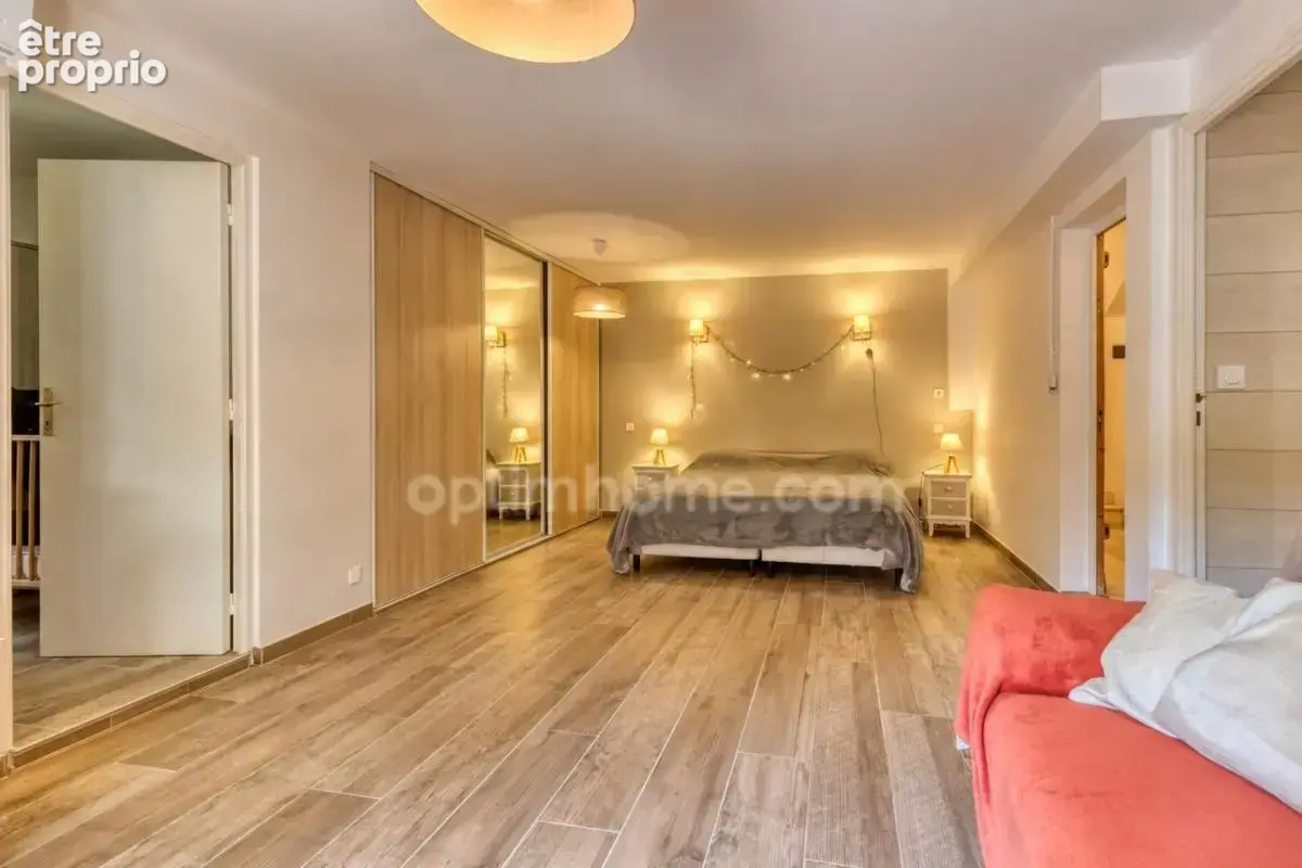 Villa familiale 283 m² au cœur d’une pinède – 7 chambres, studio indépendant et calme absolu• Montagne des Chèvres, Villeneuve-l - photo 8