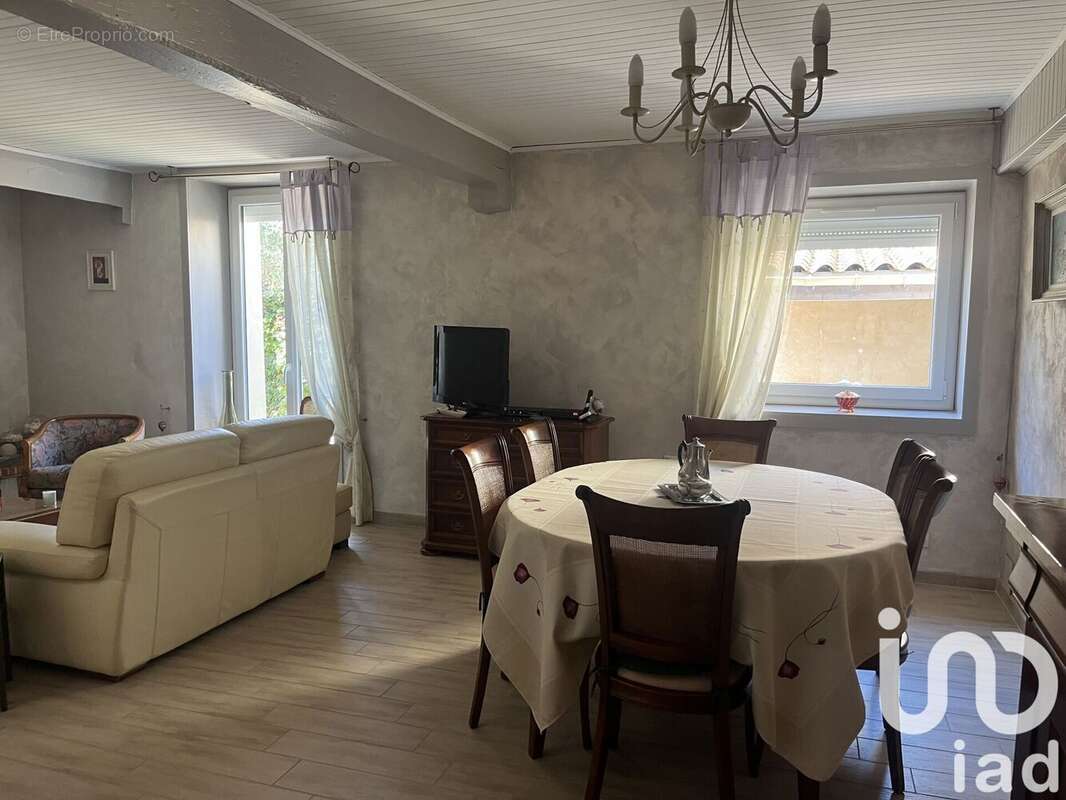 Photo 9 - Maison à VEAUCHE