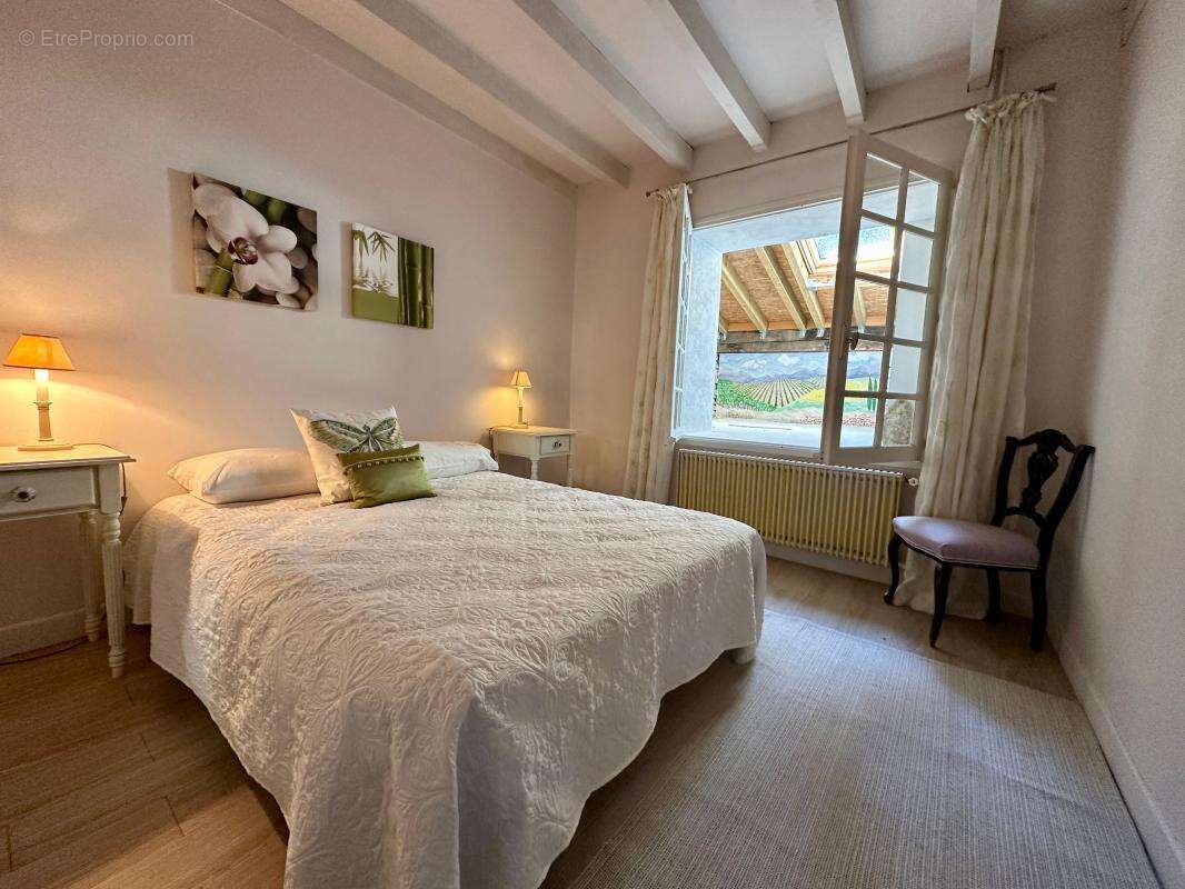 Maison à POMY