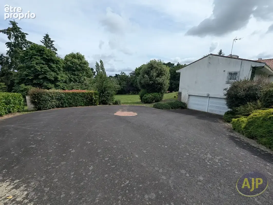 propriété centre bourg Boussay - photo 10