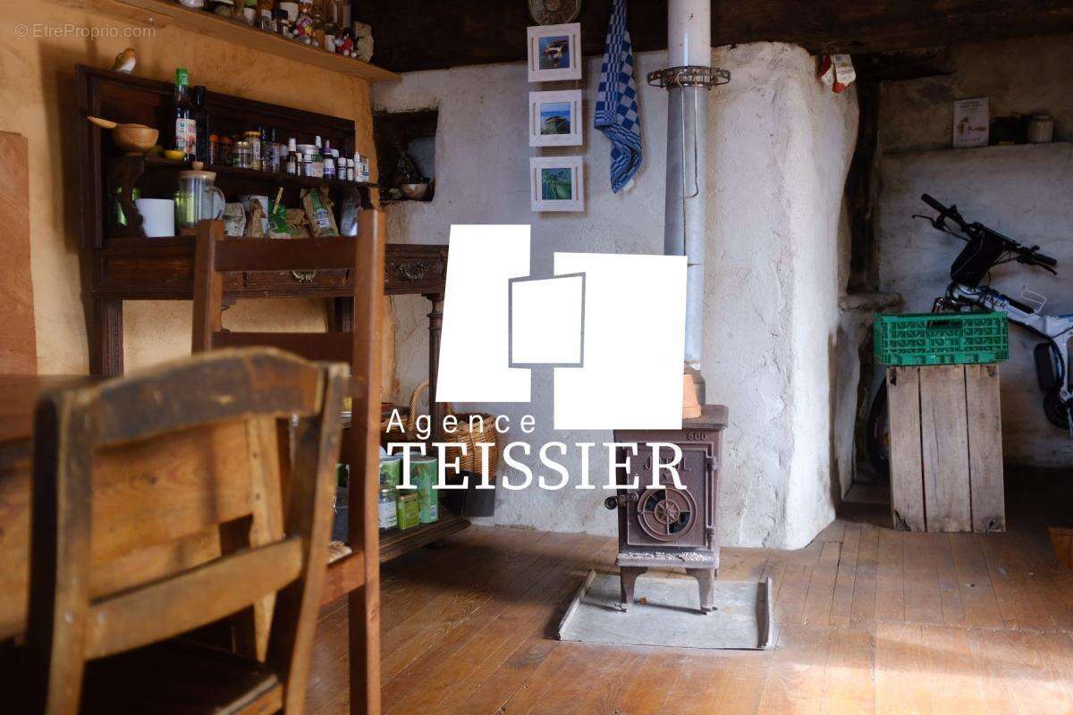 Maison à PONTEILS-ET-BRESIS