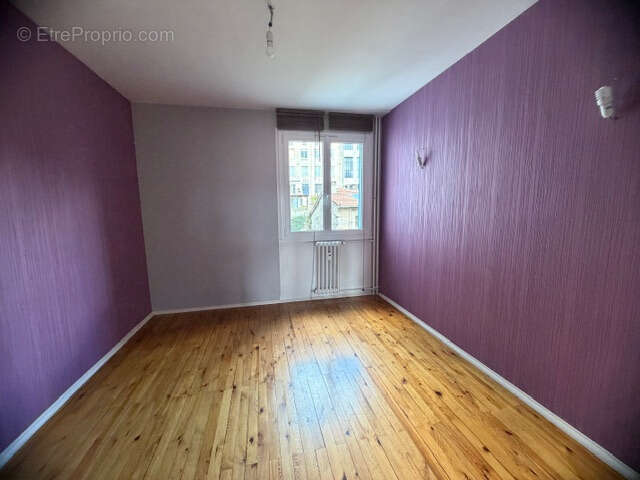 Appartement f4 saint-etienne cret de roc - photo 2