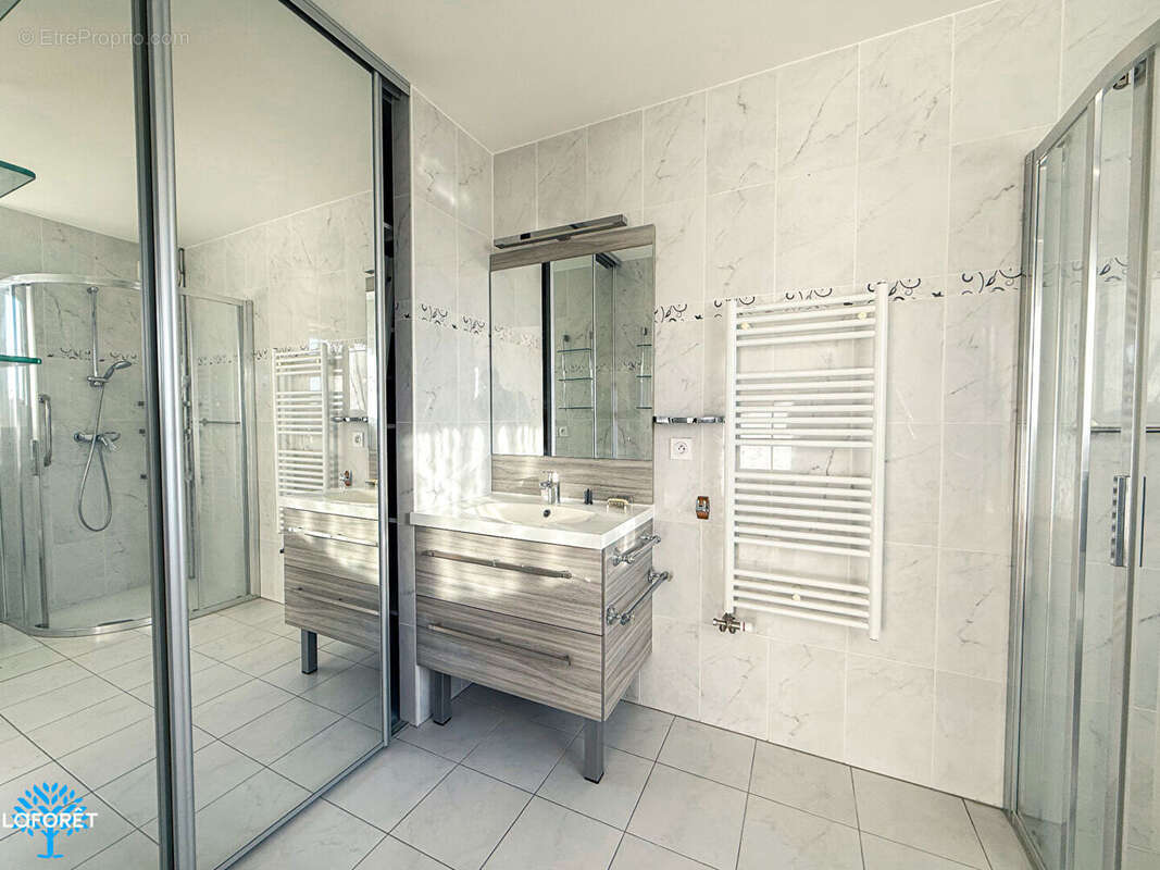 Appartement à SAINTE-GENEVIEVE-DES-BOIS