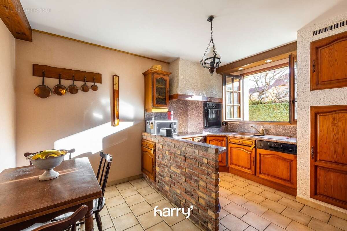 Maison 155 m² à Pontarlier  - photo 2