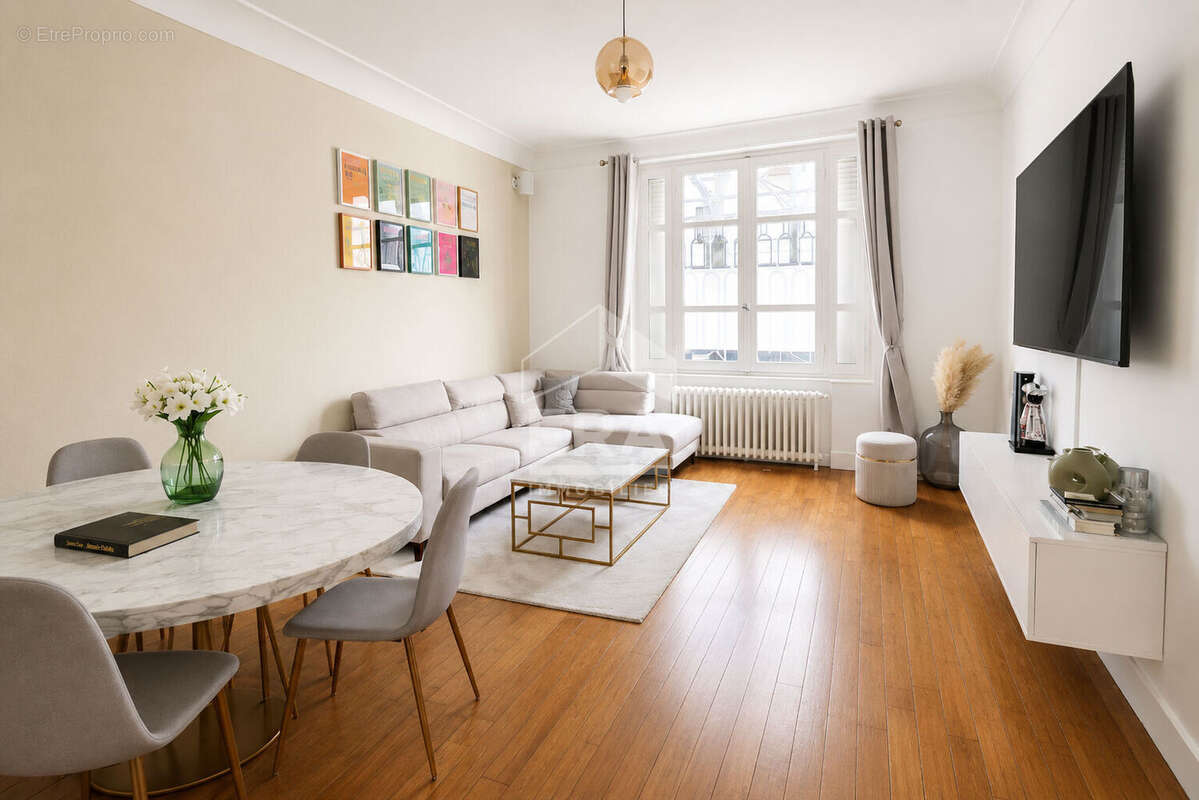 Appartement à LEVALLOIS-PERRET