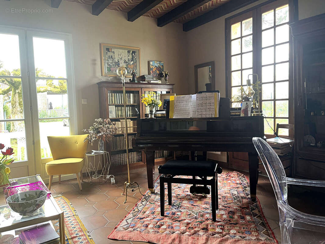 Maison à BAYON-SUR-GIRONDE