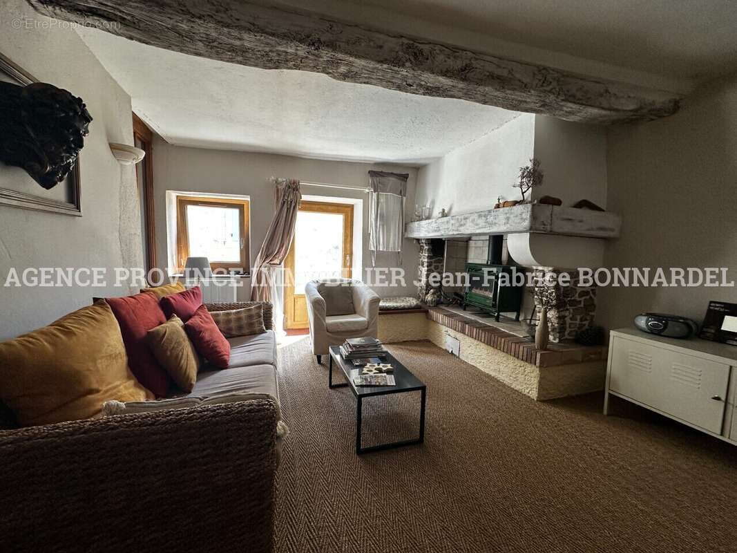 Maison à CHANTEMERLE-LES-GRIGNAN