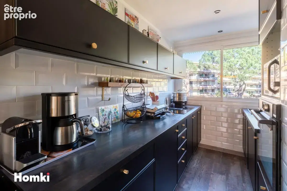 Appartement T3 de 54 m² à Mandelieu-la-Napoule 06210, Avenue Janvier Passero - photo 5