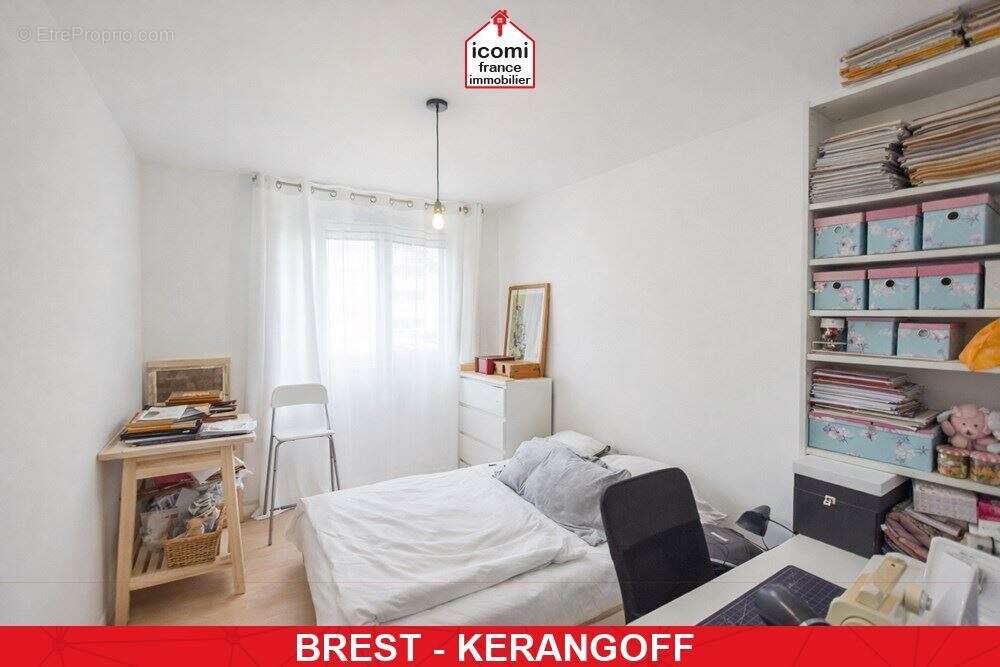 Finistere - brest (29200) - a vendre - appartement 85 m² - trois chambres - piece e vie 30m² - dalle beton - balcon - loggia - photo 7