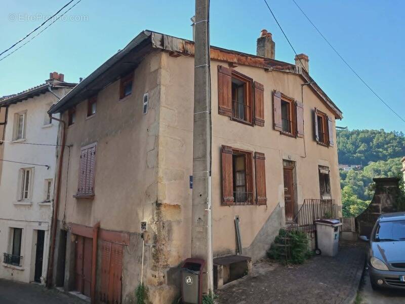 Appartement à THIERS