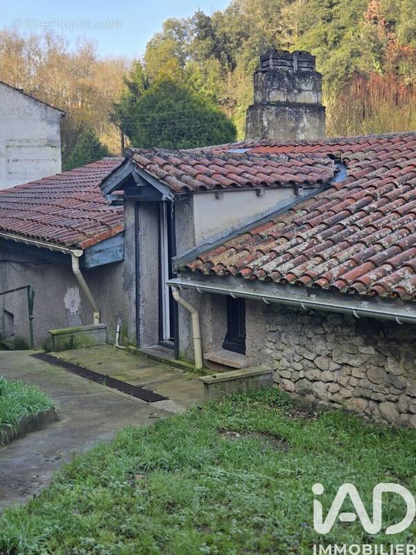 Photo 1 - Maison à SAINT-BRICE