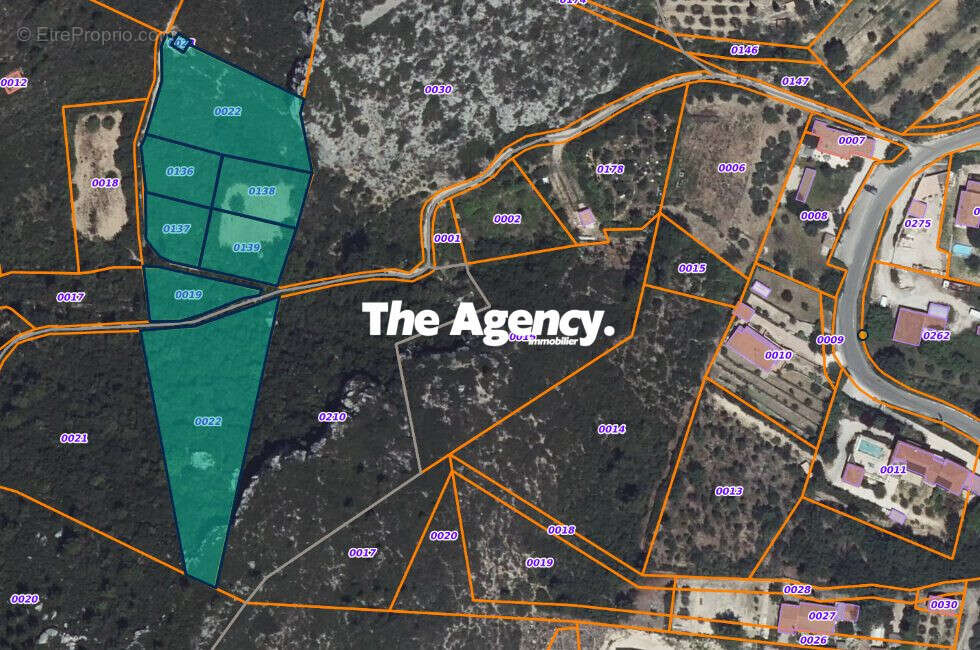 Terrain à ROQUEVAIRE