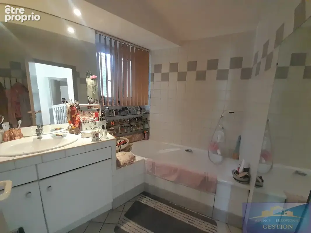 Maison familiale composée de deux logements avec jardin - photo 13