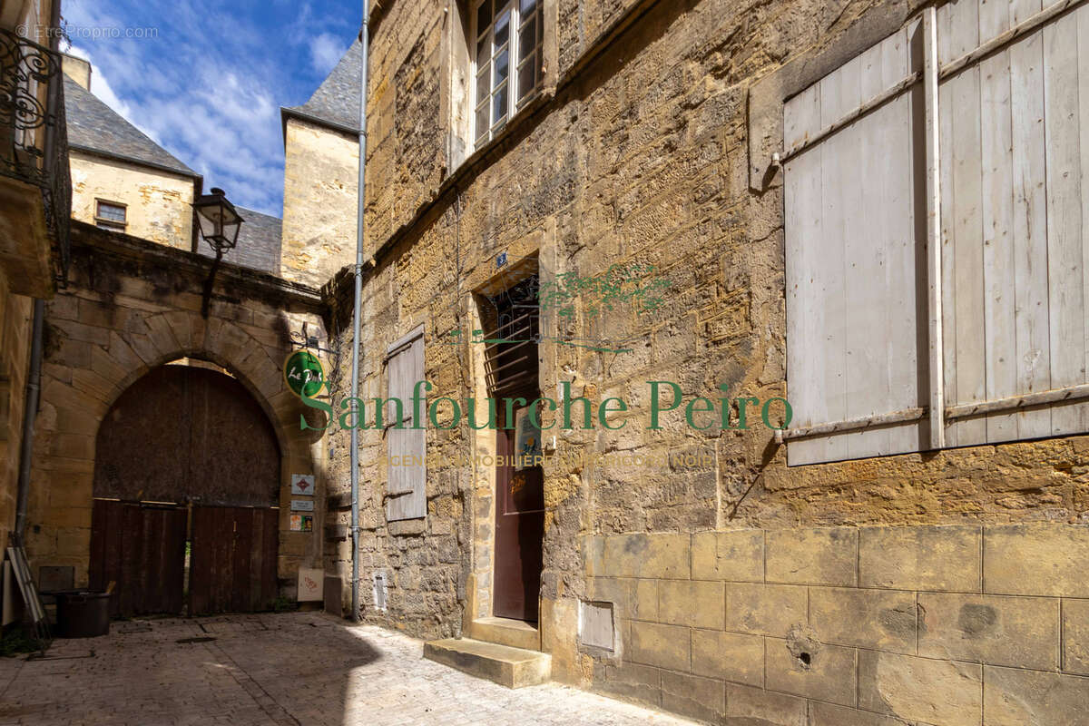 Appartement à SARLAT-LA-CANEDA