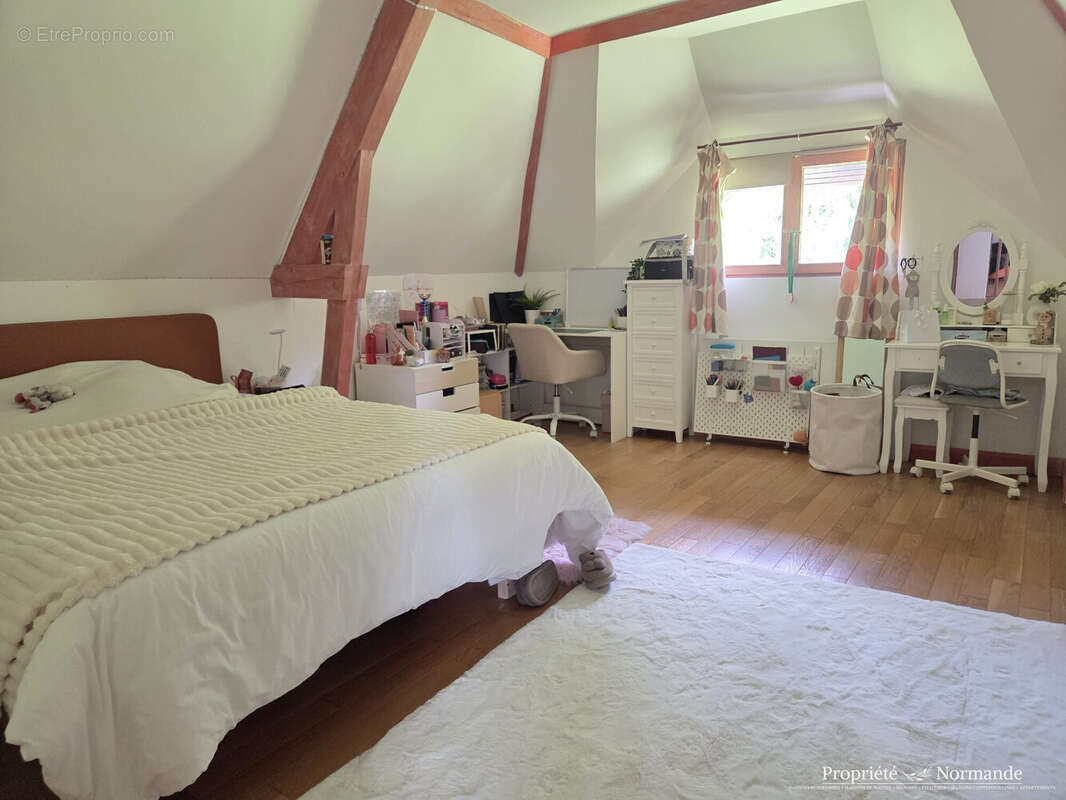Maison à CORMEILLES