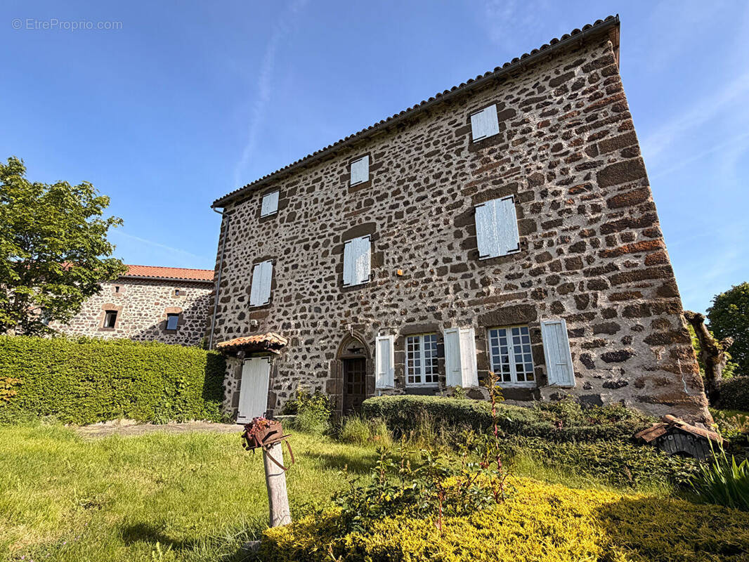 Maison à SAINT-FLOUR