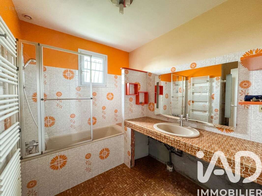 Photo 8 - Maison à LA LANDE-DE-FRONSAC