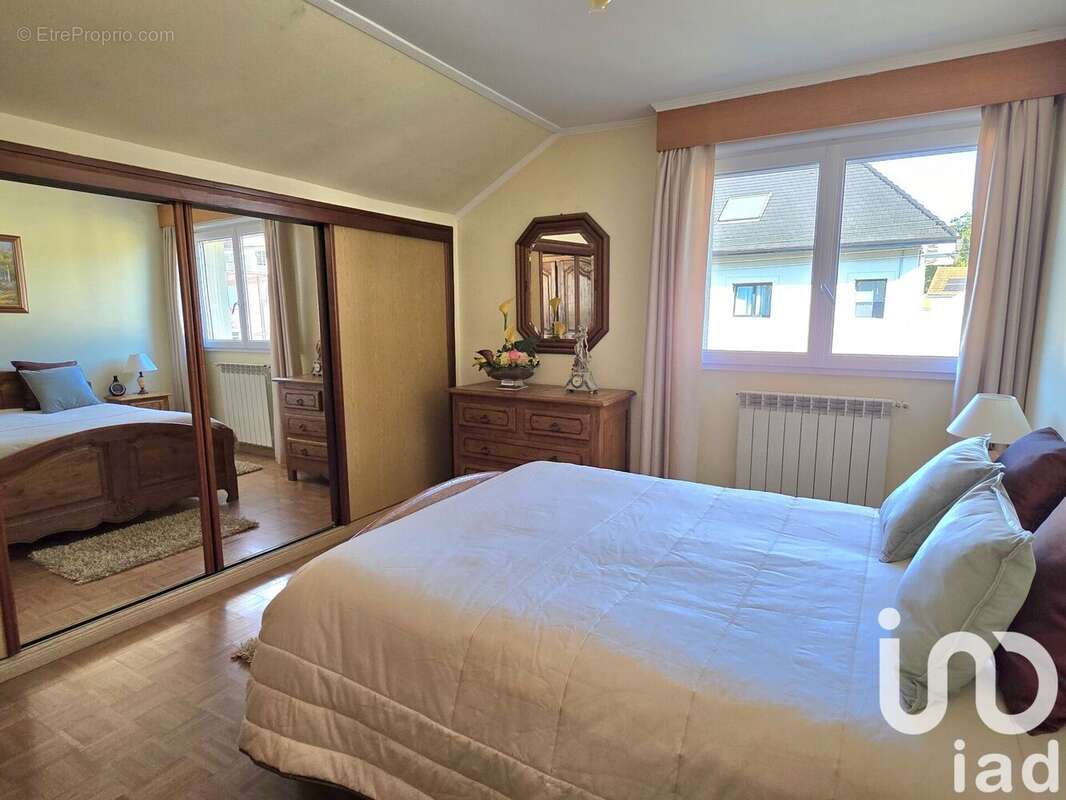 Photo 8 - Maison à LIVRY-GARGAN