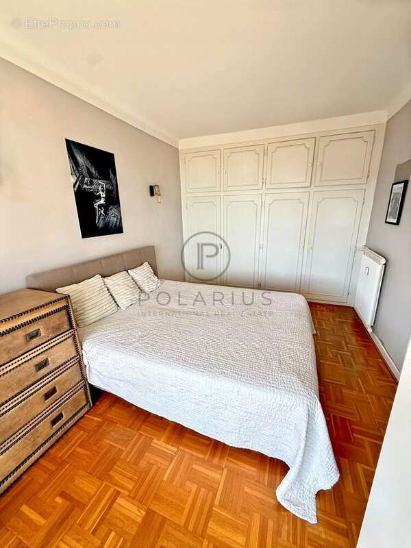 Appartement rénové de 2 chambres avec vue sur la mer - photo 13