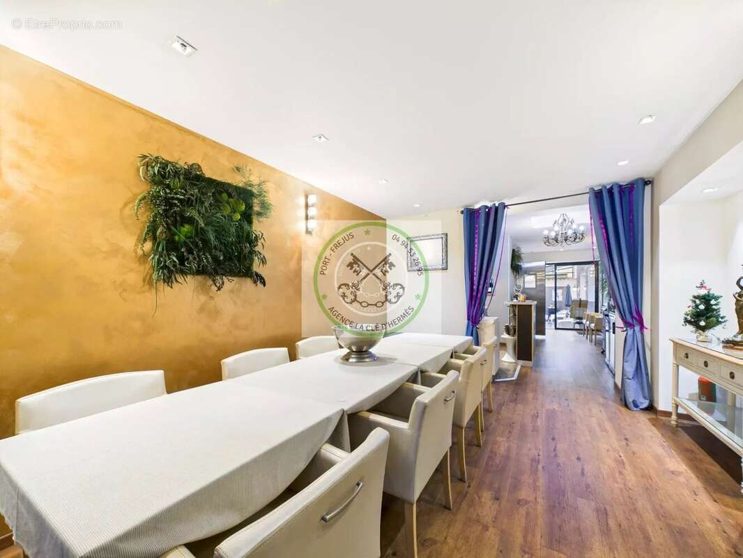 Commerce à SAINT-RAPHAEL