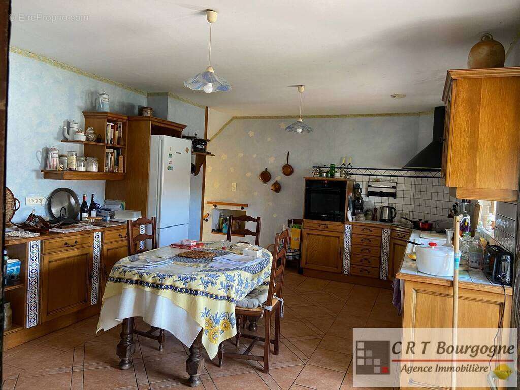 Maison 7 pièces 215 m² Ouanne - photo 11