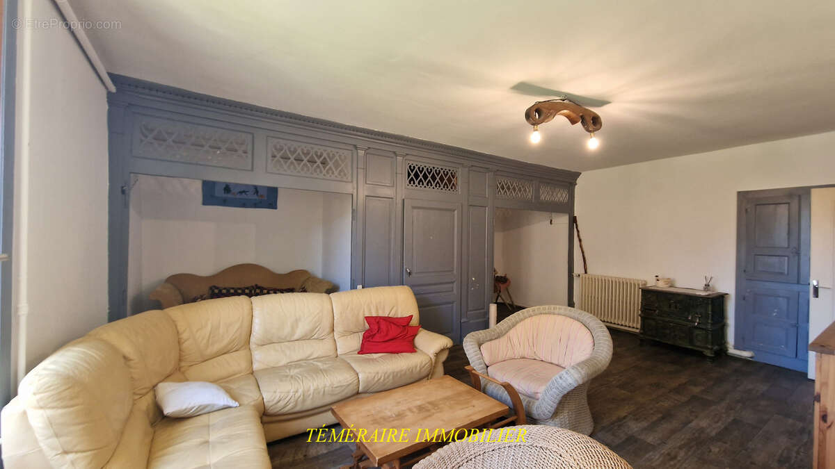 SIROD - Maison mitoyenne de 165m2 - photo 6